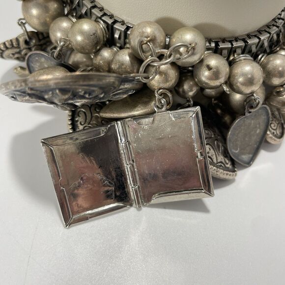Vtg Silver Tone Heart Charm Bracelet Expandable Band Mixed Heart Lock Key Charm - Picture 6 of 12